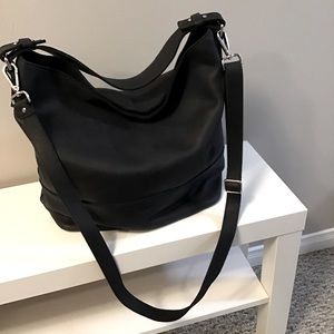 Roots Black Leather Handbag.